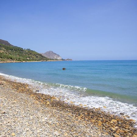 La Plaja Holiday Cefalu Bagian luar foto